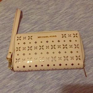 Michael Kors blush pink wallet